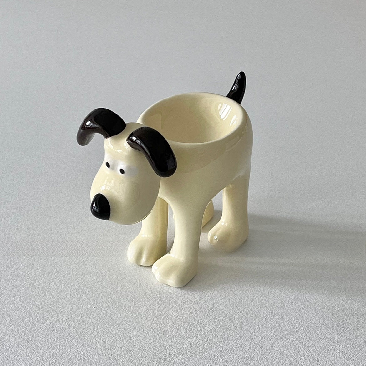 3D Dog-Shaped Ceramic Egg Holder and Decor